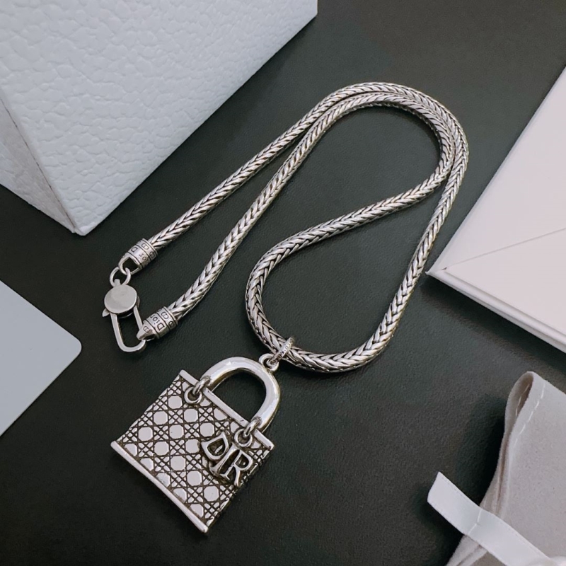 chr1st1an D10r necklaces